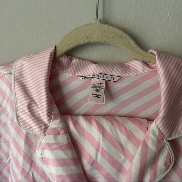 Victoria’s Secret Classic Satin Afterhours Pink Stripe Satin Pajama Set silky XS - Picture 6 of 15
